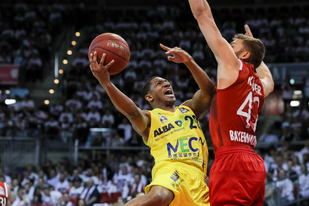 防篮板把尼 防篮板把尼